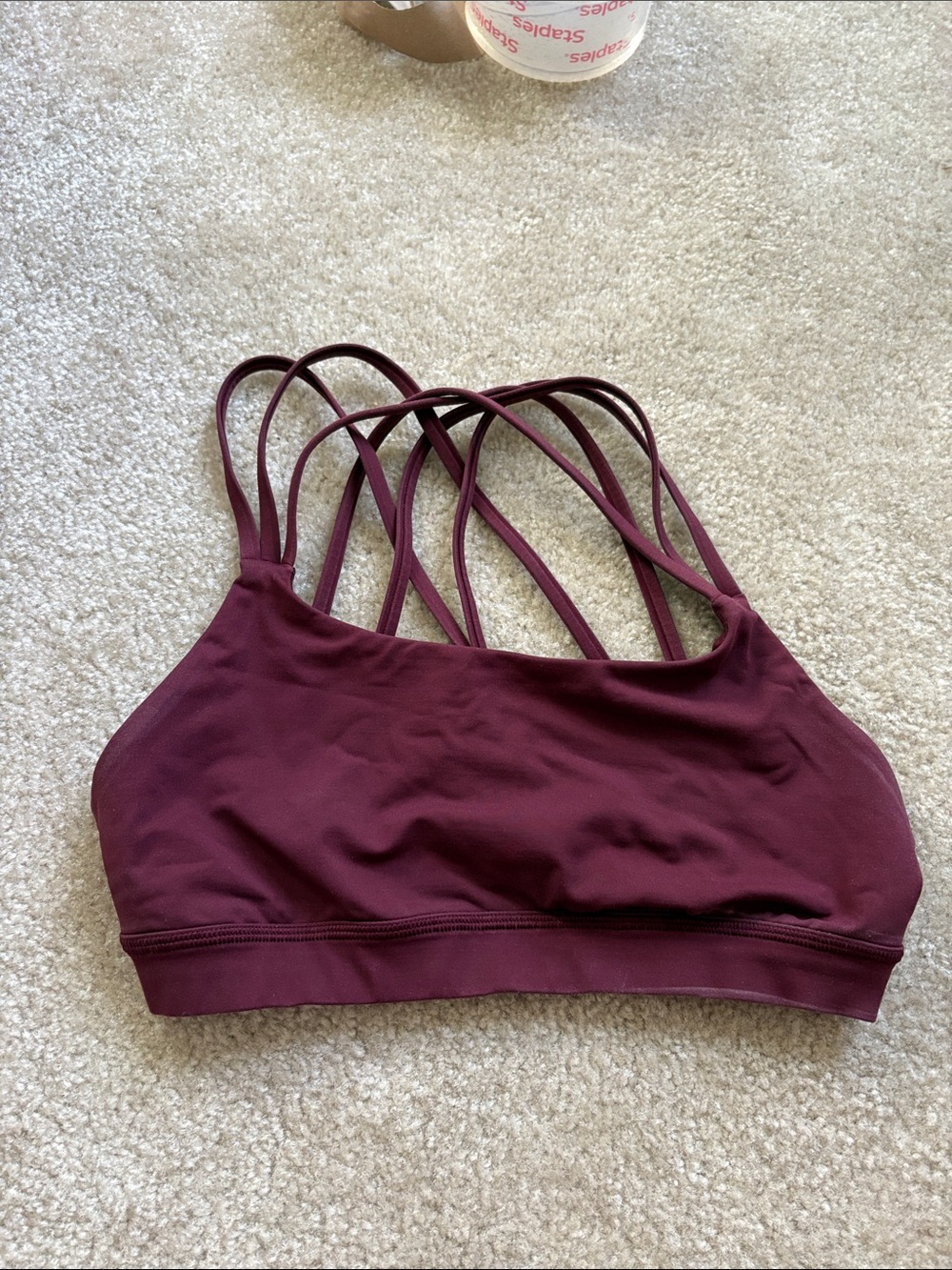 Lululemon sports bra